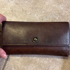 Frye wallet